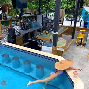 Aqua Marina Beach Club